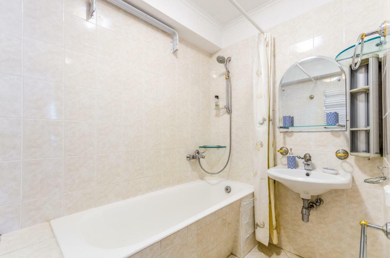Sun City Hostel 3 Kiev Ngoại thất bức ảnh